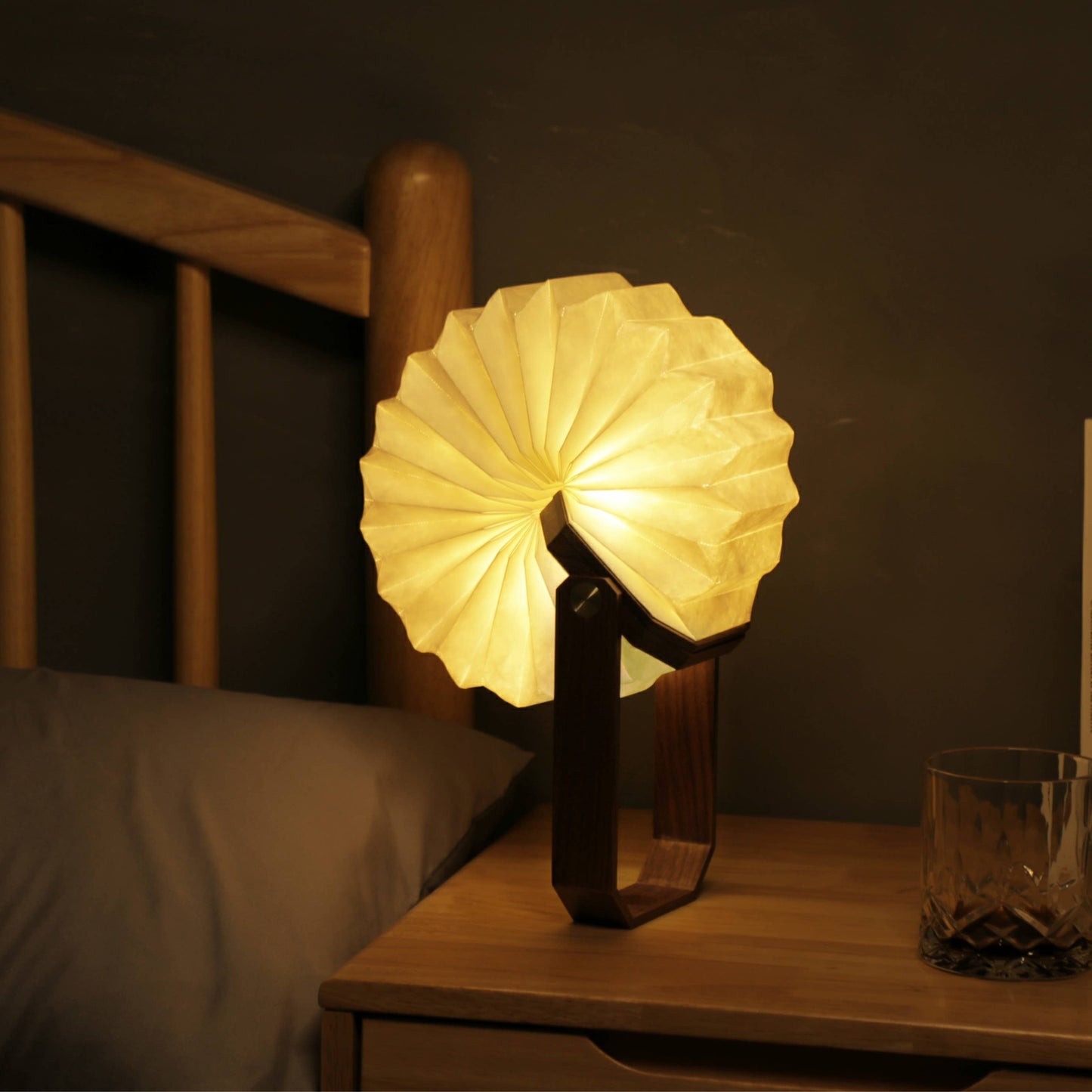 Smart Origami Lamp