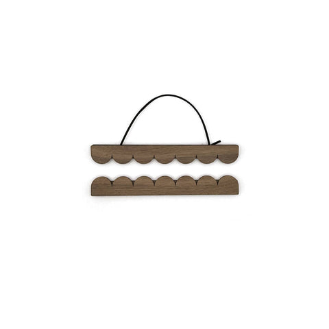 A4 Scalloped Walnut Wall Print Hanger