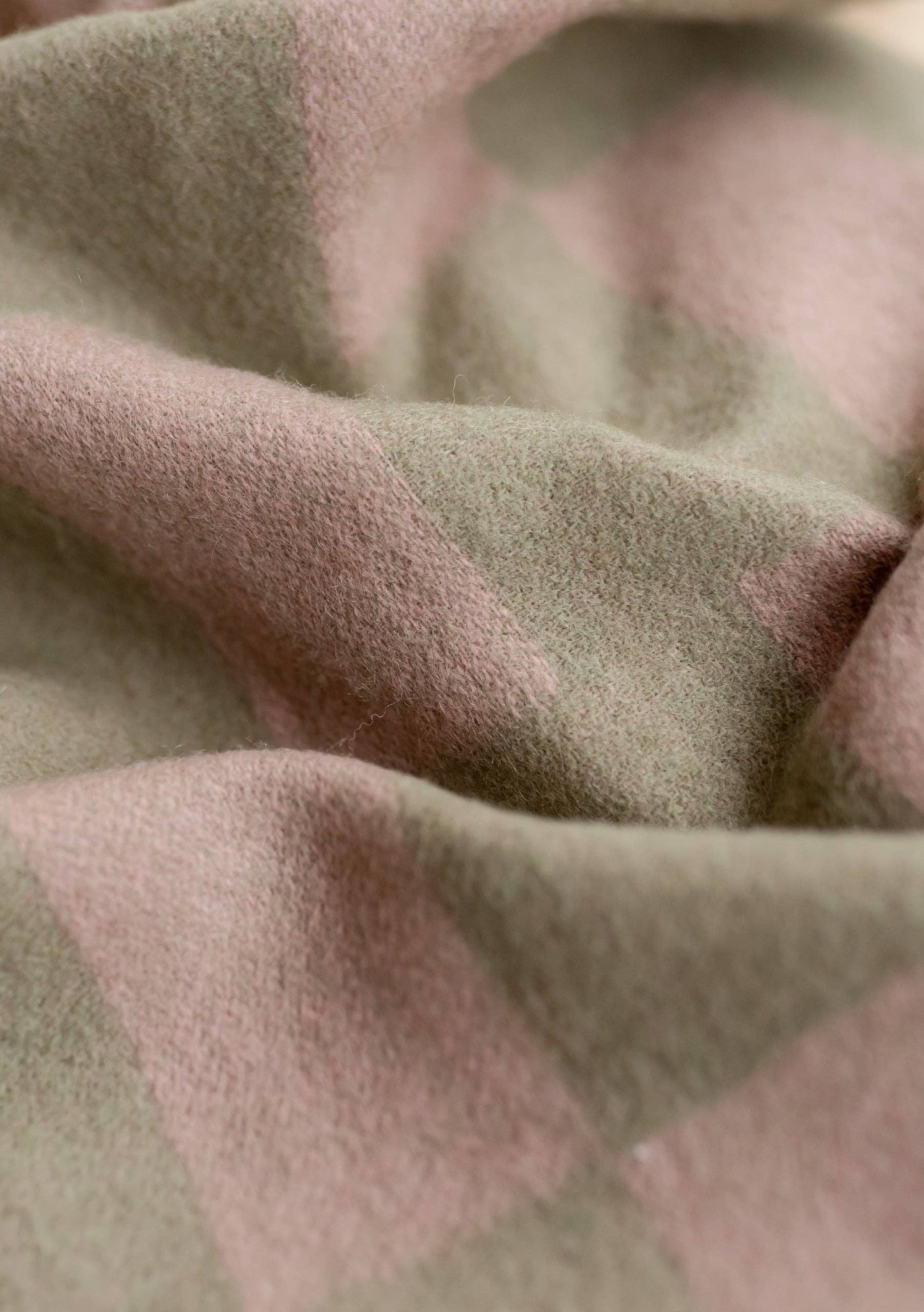 Lambswool Blanket in Pink Checker