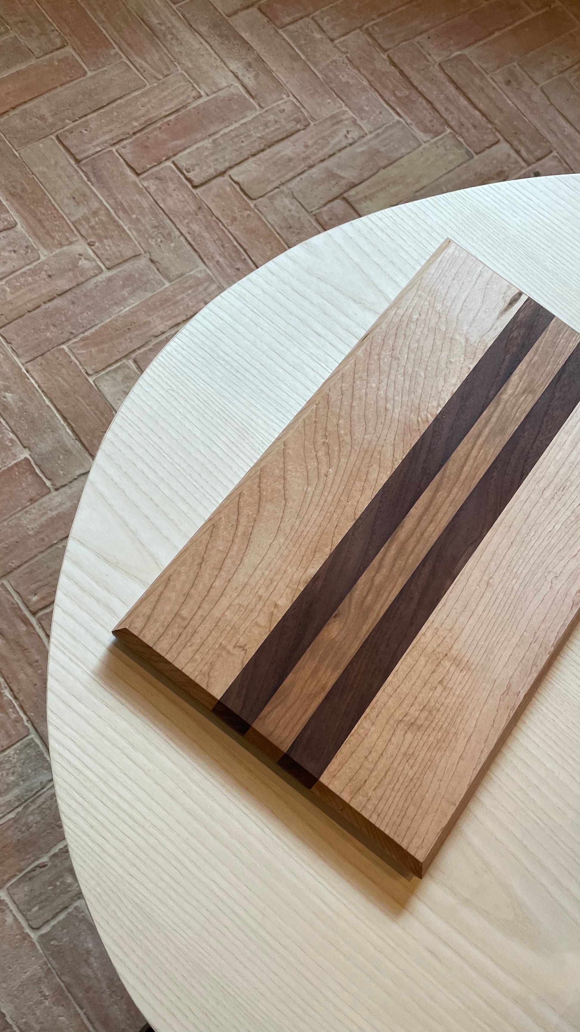 M/W/C cutting board - KOLAB by Makers Quarter